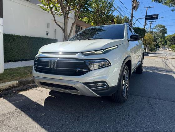 FIAT TORO 2.0 16V TURBO DIESEL VOLCANO 4WD AT9 FIAT TORO 2.0 16V TURBO DIESEL VOLCANO 4WD AT9